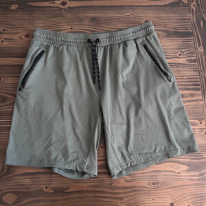 2(X)IST Athletic Shorts XL Green Zip Pockets